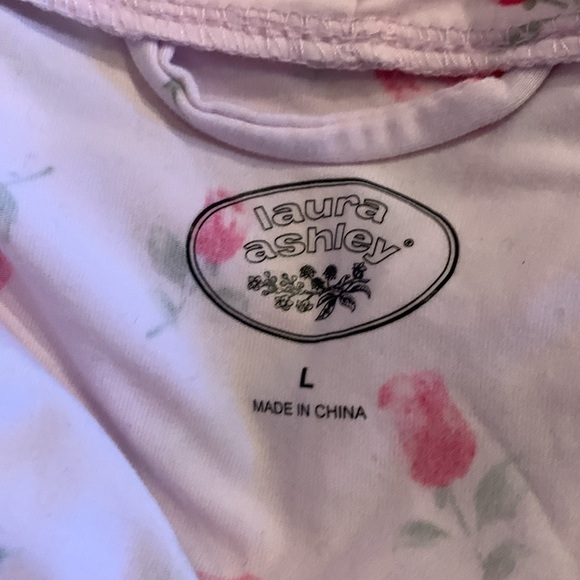 Laura Ashley pink rose robe - Picture 4 of 6